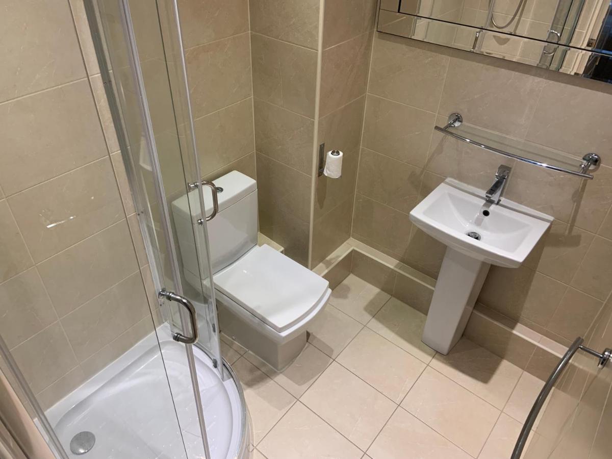 Entire Seaside Home, Sleeps 8, All En-Suite Rooms New Brighton Dış mekan fotoğraf