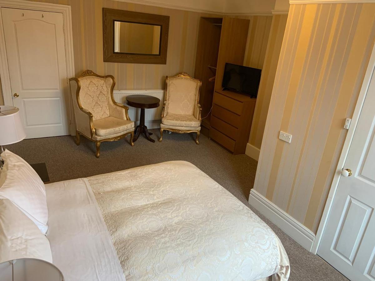 Entire Seaside Home, Sleeps 8, All En-Suite Rooms New Brighton Dış mekan fotoğraf